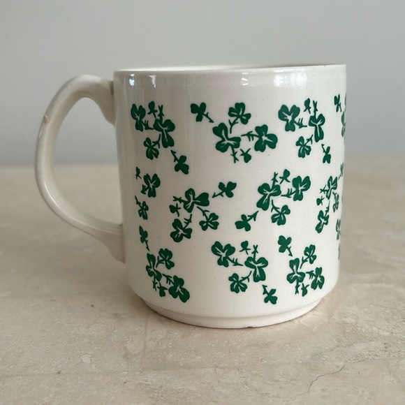 Carrigaline Pottery Ireland Shamrock Mug Irish Green Green Clovers Handmade - Picture 4 of 11